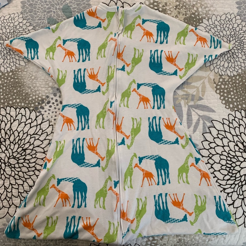 EUC zipadee zip small